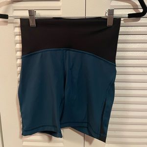 EUC - Run Times Shorts - Size 4